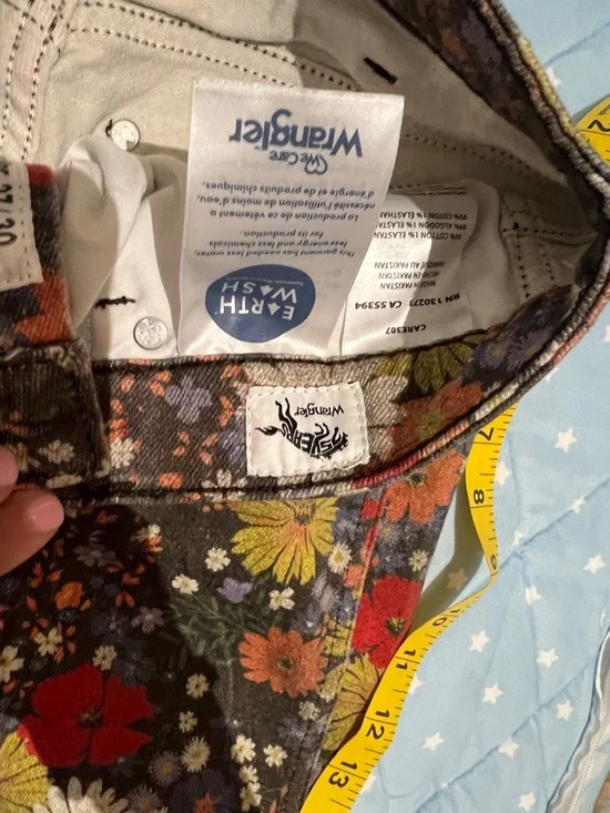 Wrangler Women's Bloom Print Wanderer Flare Jeans - Picture 9 of 11